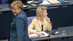 Siegerin Merkel in Frauenquotenstreit